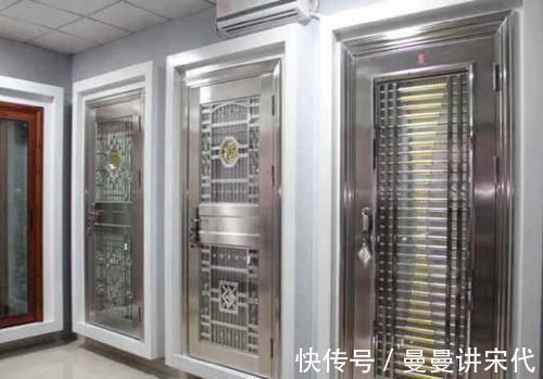 防盗门|良心建材老板透露,开发商装的入户门该不该换,这是听过的好答案