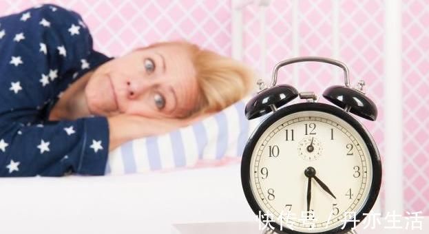 高脂血症|天然“安眠药”找到了,睡前来1口,安神又降脂,助你一觉到天亮