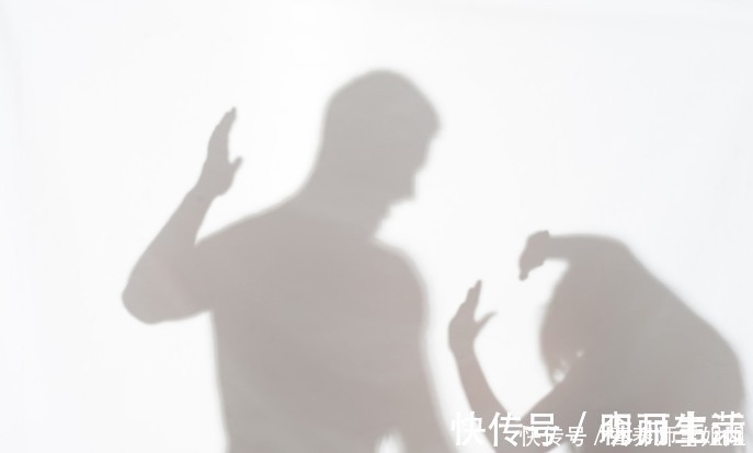 准妈妈|31岁女子,8个月胎儿,死于腹中,丈夫得知原因,怒扇妻子一巴掌