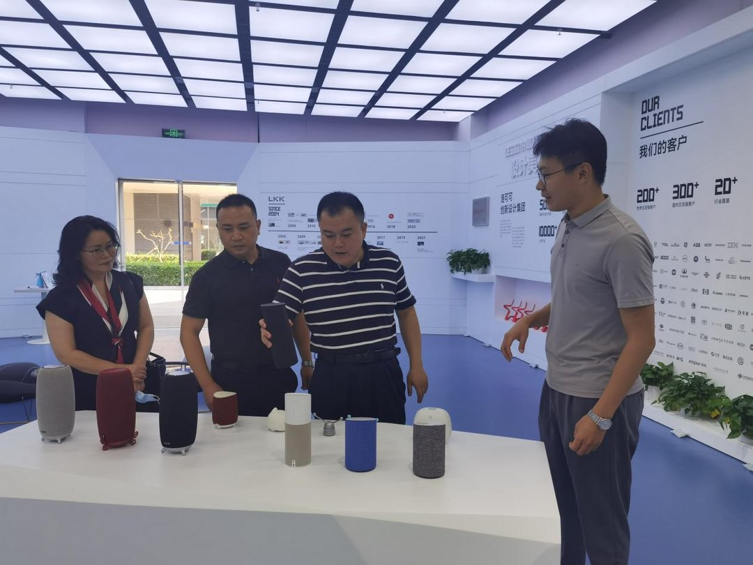 封面新闻|简阳西部电商物流产业功能区：荣评国家电子商务示范基地后参加中国国际服务贸易交易会