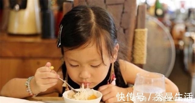 爷爷奶奶|4岁男孩铅中毒,智力发育受损,医生:这些食物,最好少给孩子吃