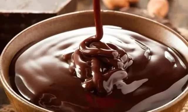 模板|吃多年巧克力才知道,上面的凹槽有啥用,一直以为是方便掰巧克力