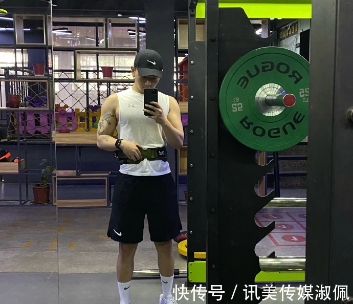 机车|挥汗如雨是常态,有颜有料的机车型男,当地帅哥排行榜第一名!