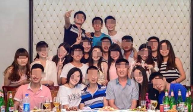 差别|同学聚会,早生孩子与晚生孩子的差别一目了然,全写在脸上