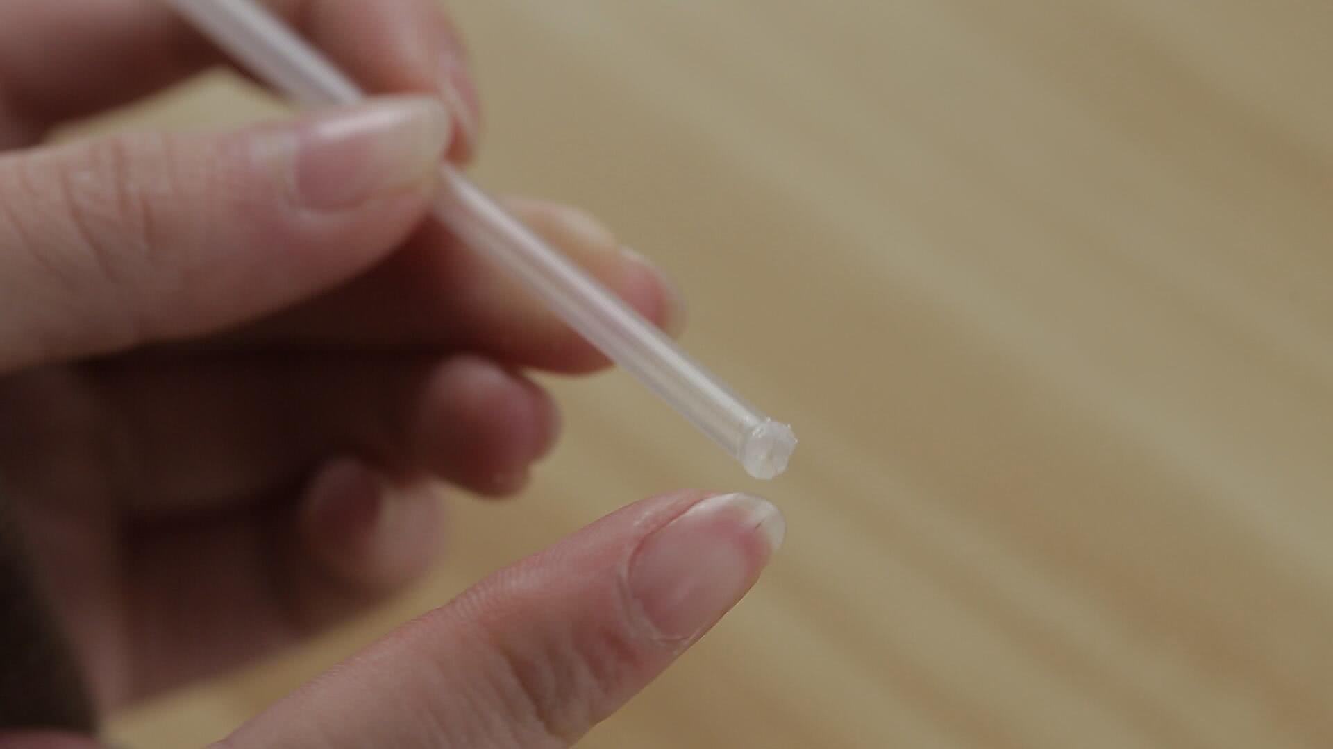 雨伞小帽掉了伞别丢,缝根吸管在上面,解决困扰大家的一个难题