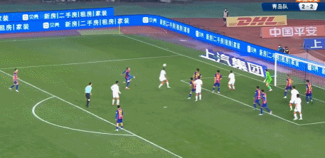 武漢隊|中超-武漢5-2逆轉(zhuǎn)送青島11連敗 鴨梨趙宏略皆雙響拉斐爾劉云建功