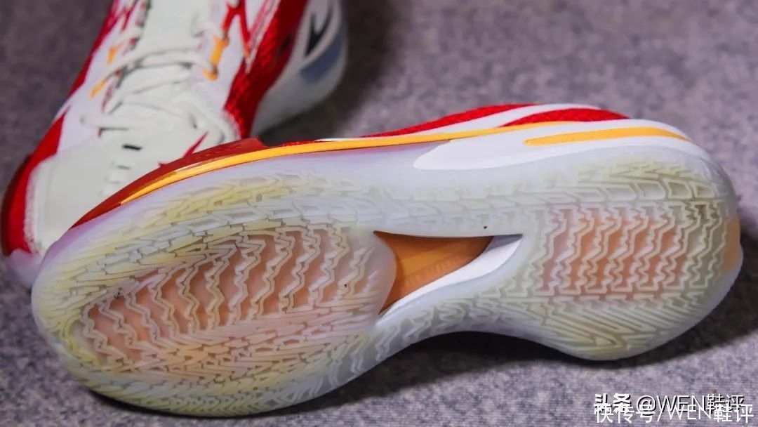 侧翻|顶级后卫实战鞋的新标杆，zoom gt cut溢价它配么？