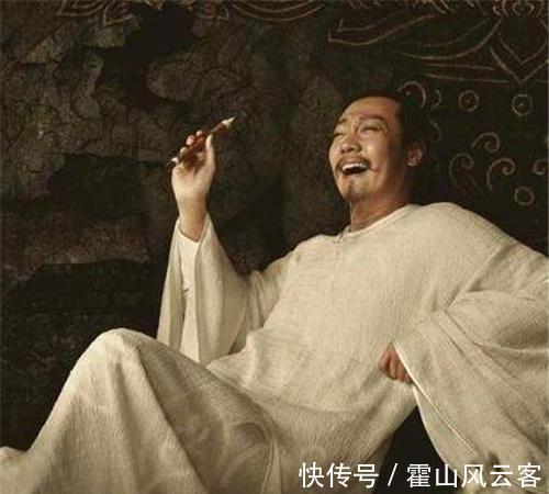 杨贵妃|李白最肉麻的一首诗,赤裸裸地吹捧杨贵妃,开篇两句现代人也常用