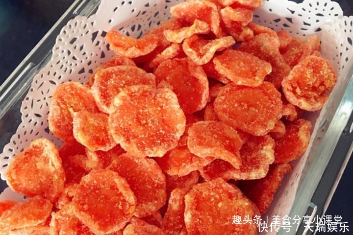 胡萝卜别再当配菜了,做成一道零食,又甜又劲道,上桌全家都爱吃