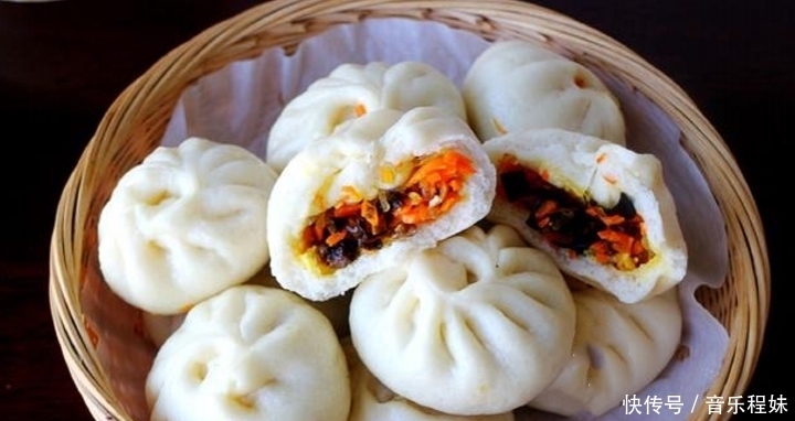 春天不吃这面食太可惜,三天两头吃一次,皮薄馅多,好吃又顶饱
