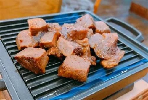 定食|吃遍大连-主食配菜小菜汤,一个盘内托出来,暖心的定食,丰富了你的肠胃~