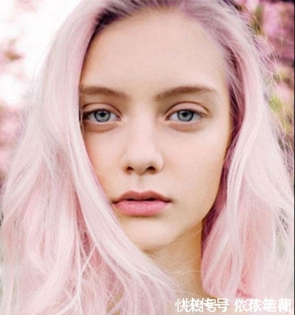 发色 春节发型如何搭配色彩来刷新自己?20款热门发色让你轻松做决定