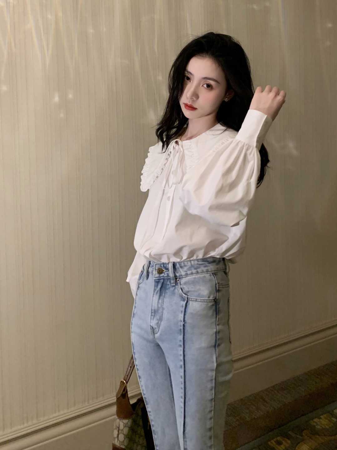 牛仔衬衫|别老穿烂大街的牛仔衬衫了,早春选择这“三款”,精致又洋气