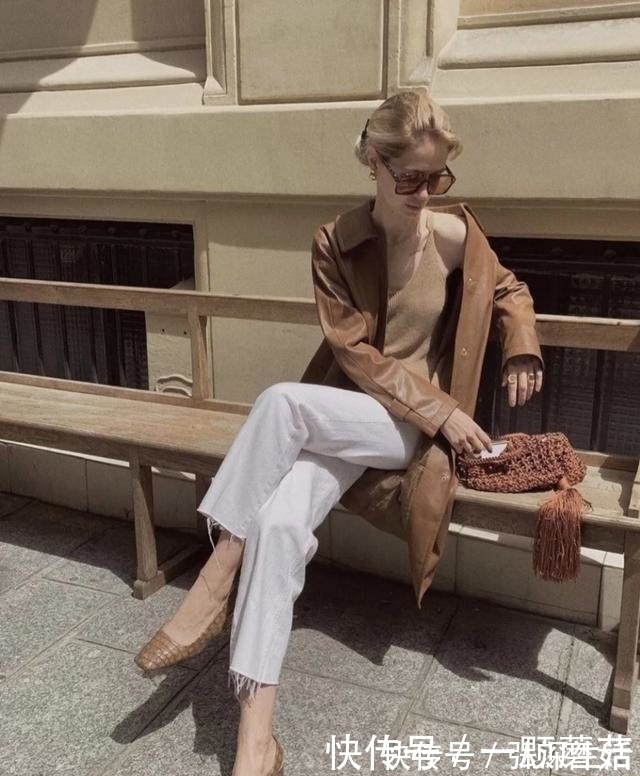色系 驼色才是秋冬高级色,优雅质感还大气,俄罗斯博主秋装示范太美了