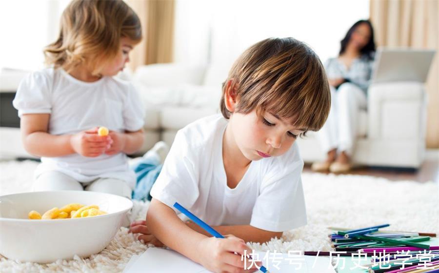 父母|养娃路上,父母不妨学会“偷懒”,孩子或能变得更优秀