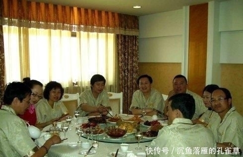 喝酒|酒桌上喝酒时,不要说这3句话,说了会被人“瞧不起”