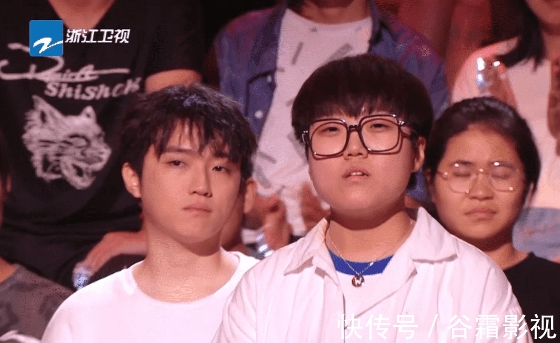 厮杀|历经两轮厮杀挺进李荣浩战队, 王靖雯夺冠预定? 这三点成悬念!