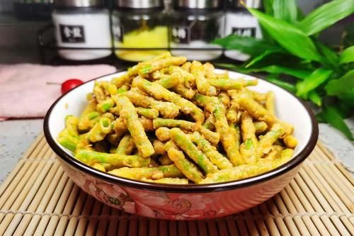 营养|伏天，最该吃的除了茄子还有它，蒸好浇上料，营养补钙促消化