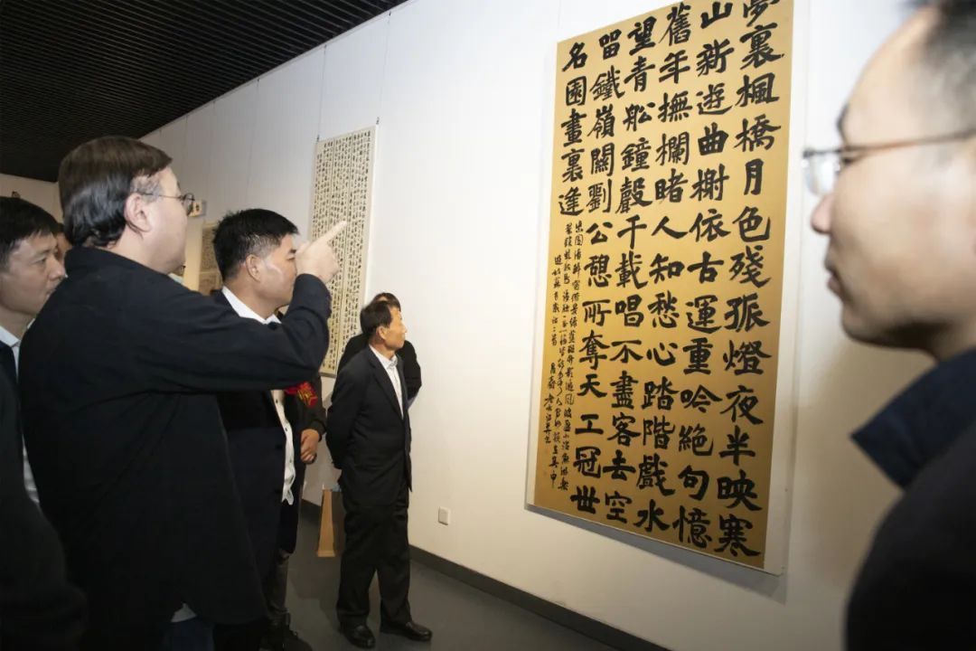 滕州博物馆!“木语有声”—袁家峰书法作品展在滕州博物馆隆重开幕