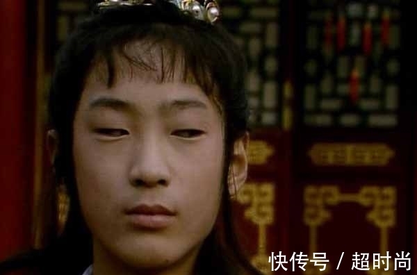 迎春&元春为什么不许贾环给她磕头,又为什么不给贾环端午节礼?