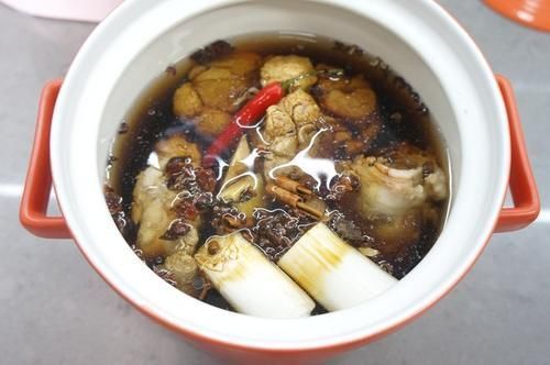 肘子块|猪身上最好吃的部位，价格是排骨的一半，营养却翻倍，不买是傻子