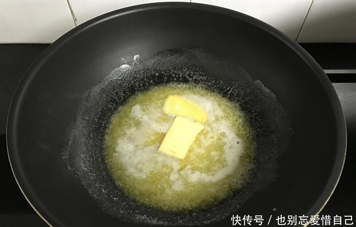 儿子爱吃牛轧糖不用花钱买,自己在家就能做,简单好做无添加