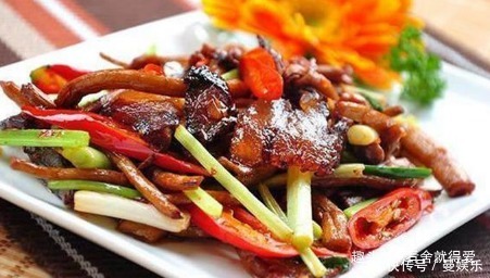 几道爽口开胃菜,色香味俱全,下酒下饭,每次一锅米饭不够吃