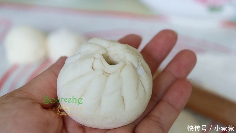 早餐别只会豆浆油条,教你做包子蓬松香软,比豆浆营养,比油条香