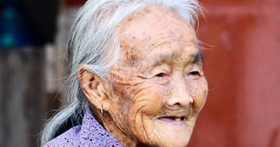 一千多名百岁老人大普查有一个共性,不是运动,也不是吃食