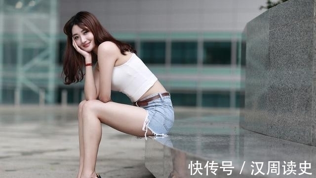 紧身裤 光彩夺目的牛仔短裤,不仅提升个人气质的同时还非常百搭!