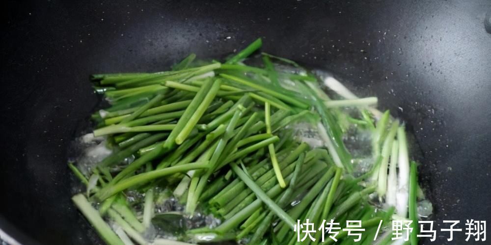 为什么饺子店的饺子那么好吃？关键在这3个技巧，饺子饱满又多汁