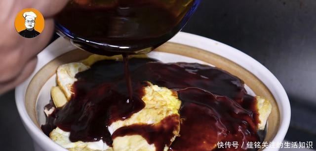 上桌|1块豆腐,4个鸡蛋,简单一做,实在太香了,上桌一会就扫光!