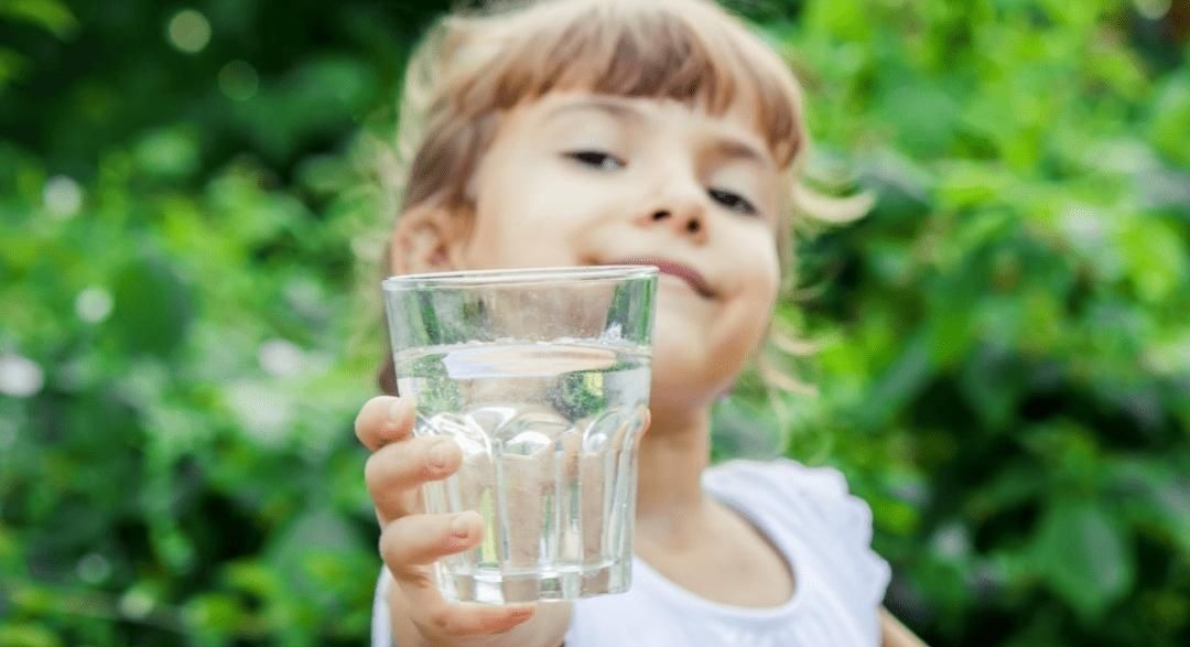 上火|能喂开水给新生儿喝吗?关于宝宝饮水的知识点,新手父母要多看看