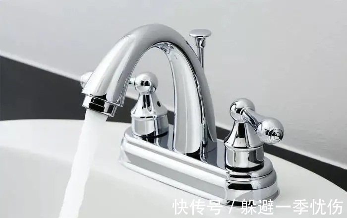 发酵|为什么你养的君子兰始终不开花?问题出在浇水上,四种水轻松化解