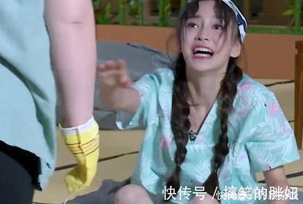 郑恺|跑男郑恺拔腿毛时,baby为啥会害怕看清她的腿,黑粉笑出了声