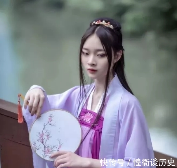 《魔道祖师》:江厌离同人汉服,柔婉淑美,这个人用鼻孔瞪我!