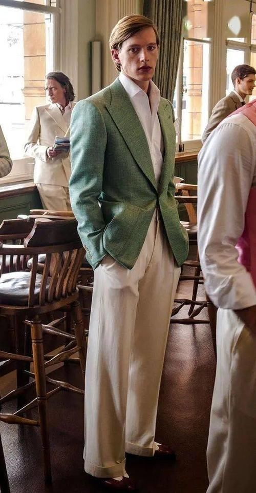 会穿搭的人，裤子都爱这种类型