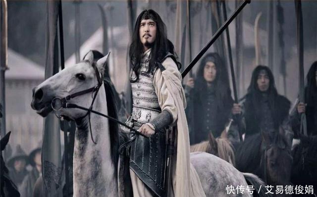 许褚|许褚单挑马超,能断其兵器,为何遇到赵云却不占优势