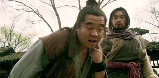 杨志东京#杨志杀了牛二后就去官府自首,牛二到底什么背景说出来你都不信!