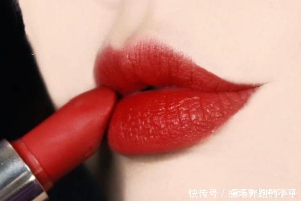 奶茶|就算不喝奶茶,也要入这4支口红,情敌都追着问你要色号