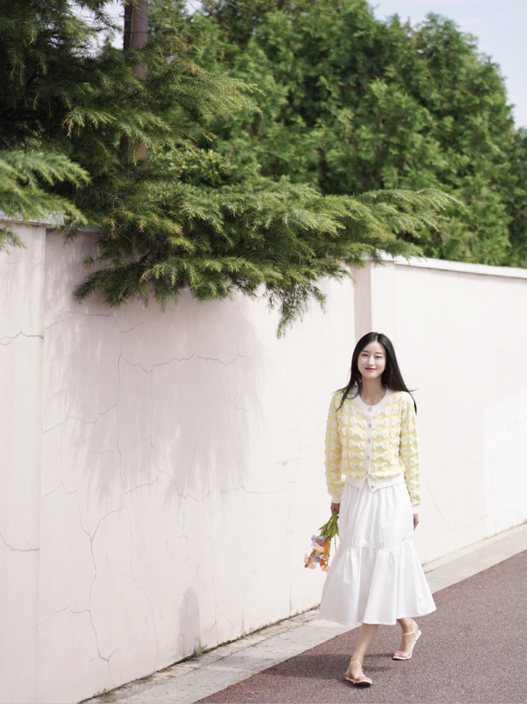 洋气|秋天，“针织衫”的高级穿搭是这样的，实用百搭还洋气，高级精致