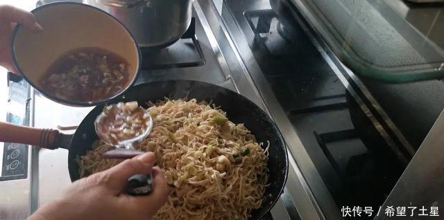 有名|童年记忆中,这是北方民间有名的美食,去了饭店却吃不上,没卖的