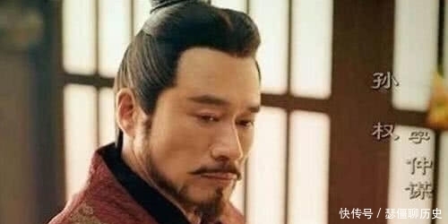 传位|孙策死时明明有儿子，为何还要传位给孙权？这其中有何隐情么？