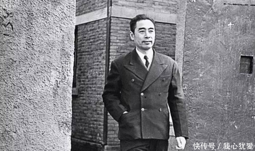 军衔|他是新中国第一任总理，没被授予军衔，十大元帅这样称呼他