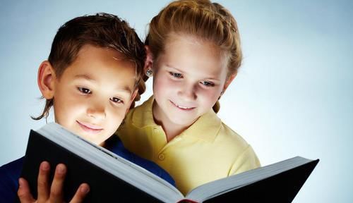 左耳朵|孩子若有这“3个特征”，多半是潜在的学霸，即使贪玩也没关系