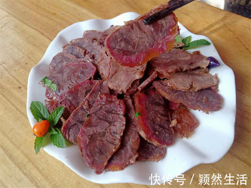 卤牛肉时,记住“1腌2泡”的窍门,牛肉不柴不腥,好吃缩水少
