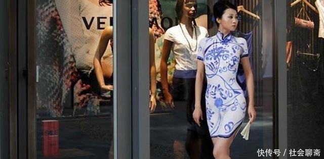 衣服|女子画一件旗袍当衣服,考验路人的眼力,难道没人认出来