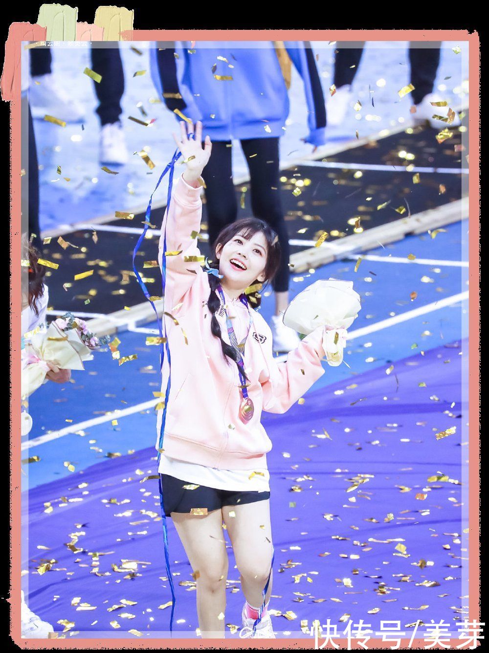 蝴蝶结|2021流行“甜辣扎发”！谁梳谁好看