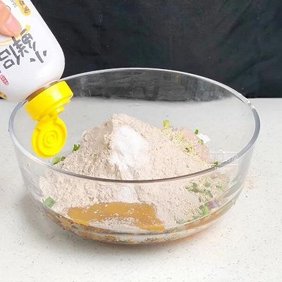 黑全麦粉|麦麸鸡肉饼
