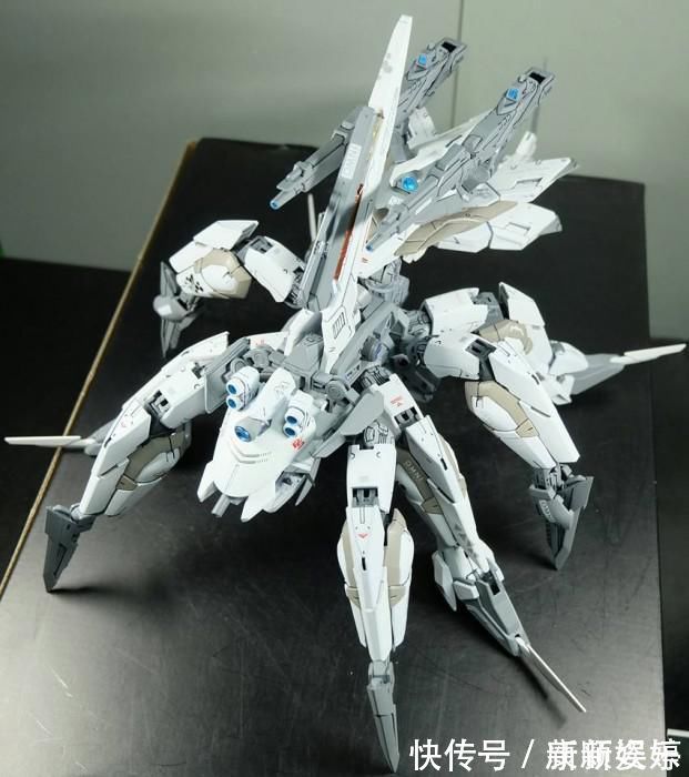 圣盾|模玩控:1:100比例可变形蜘蛛,白色圣盾高达模型